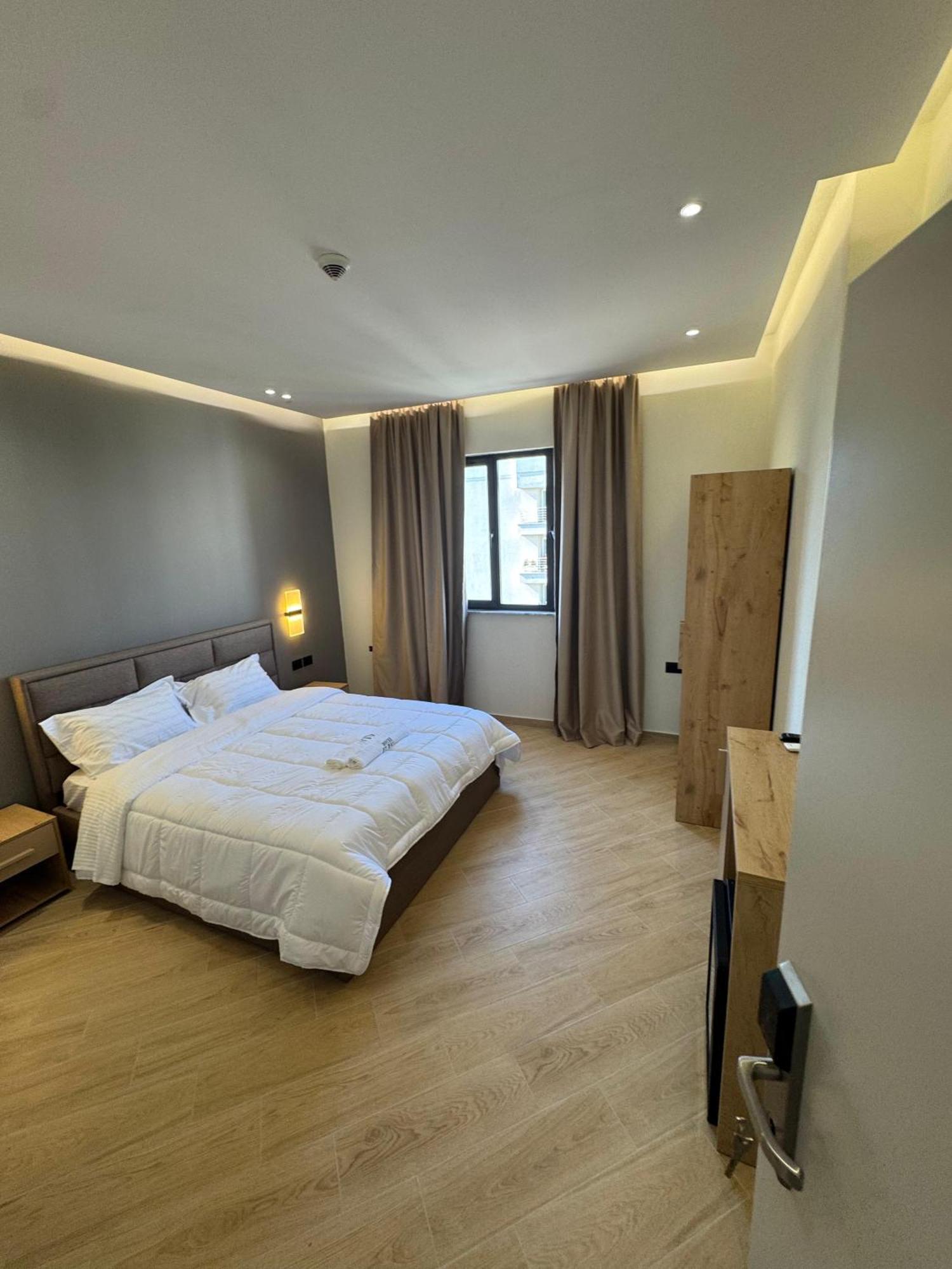 Tuyo Hotel 3*
