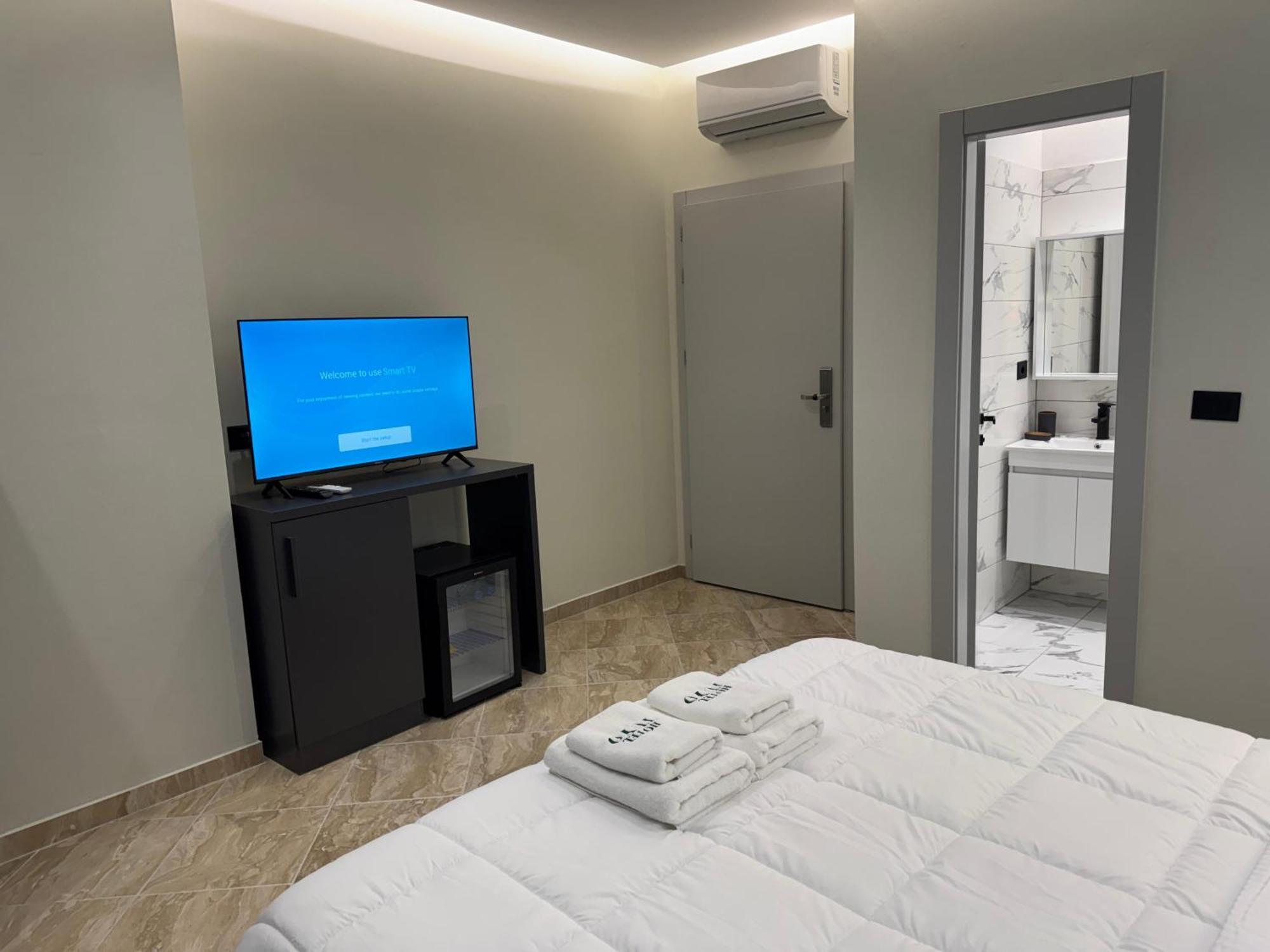 Tuyo Hotel 3*