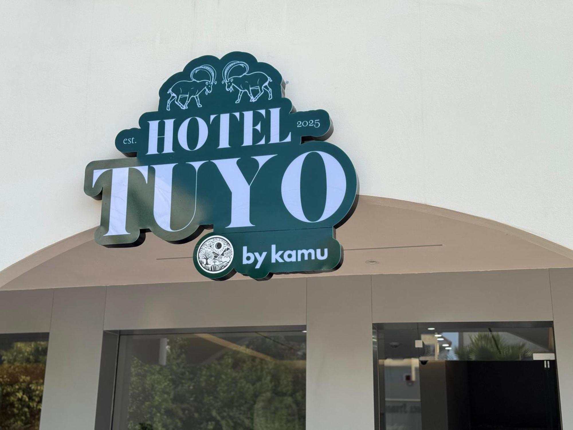 Hotel Tuyo 3*